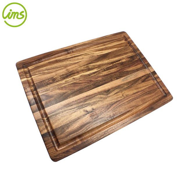 Acacia Wood Cutting Board With Grooves